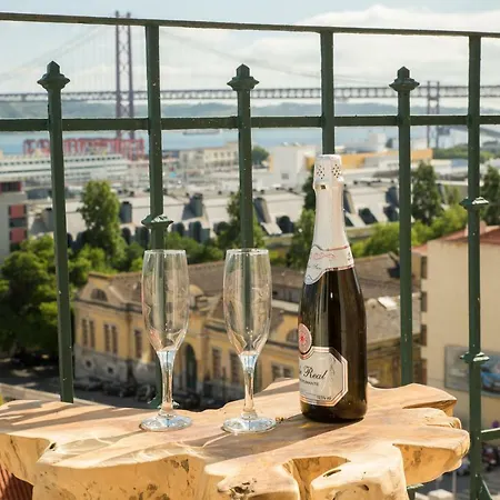 Boutique Lapa, 2 Suites, Luxury Design, River View Apartment Lisbon