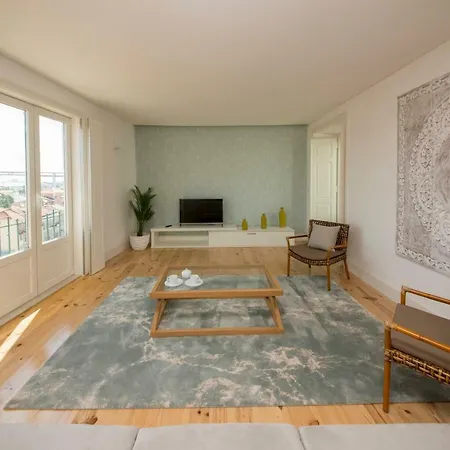 Boutique Lapa, 2 Suites, Luxury Design, River View Lisbon